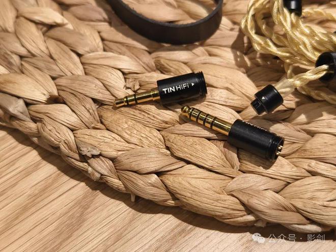 级旗舰动圈：镀金振膜下的卓越音质之旅k8凯发国际TinHiFi T7千元(图11)